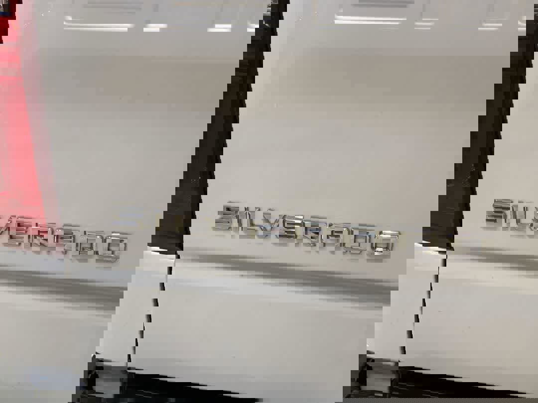 Used 2022 Chevrolet Silverado 1500 High Country w/ Technology Package image 11