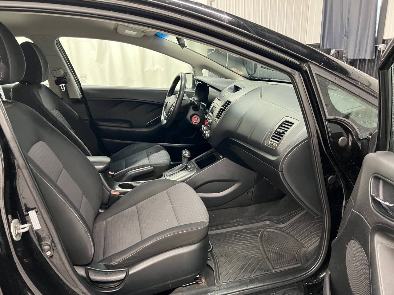 Used 2014 Kia Forte LX w/ Popular Package FWD image 11