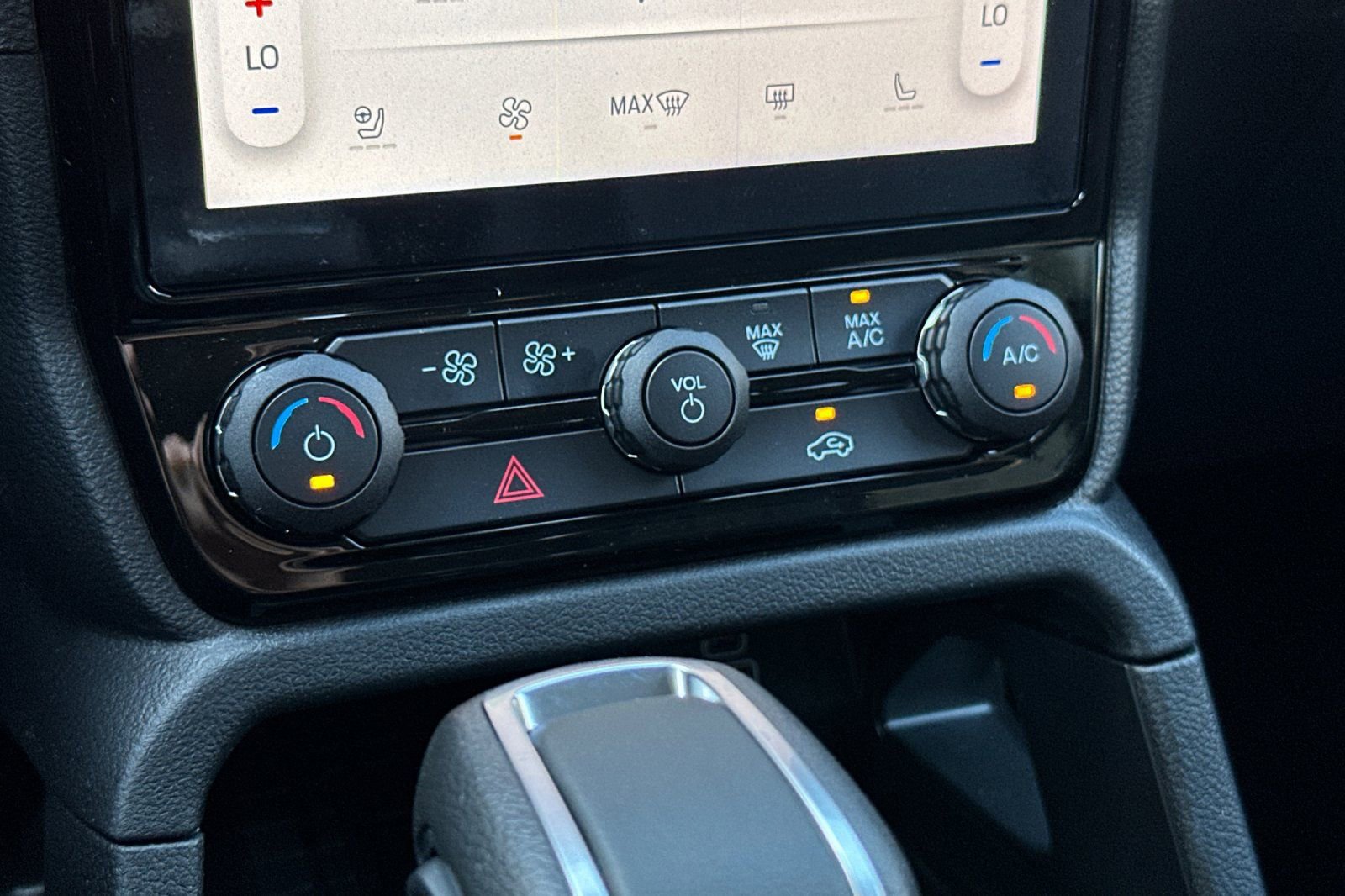 New 2025 Ford Ranger Lariat w/ FX4 Off-Road Package image 19