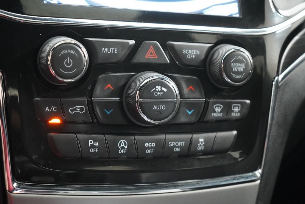 Used 2021 Jeep Grand Cherokee Limited w/ Premium Lighting Group AWD/4WD image 33
