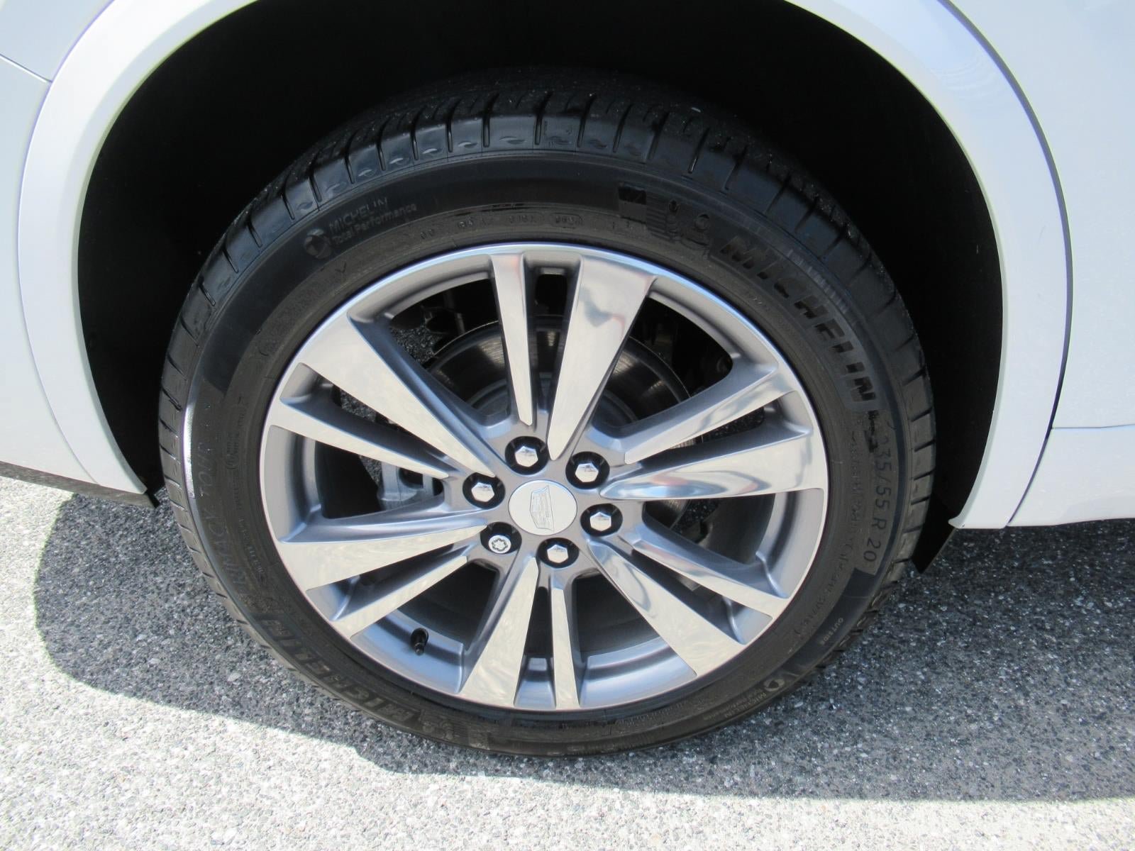 Used 2024 Cadillac XT6 Premium Luxury w/ Technology Package AWD/4WD image 8