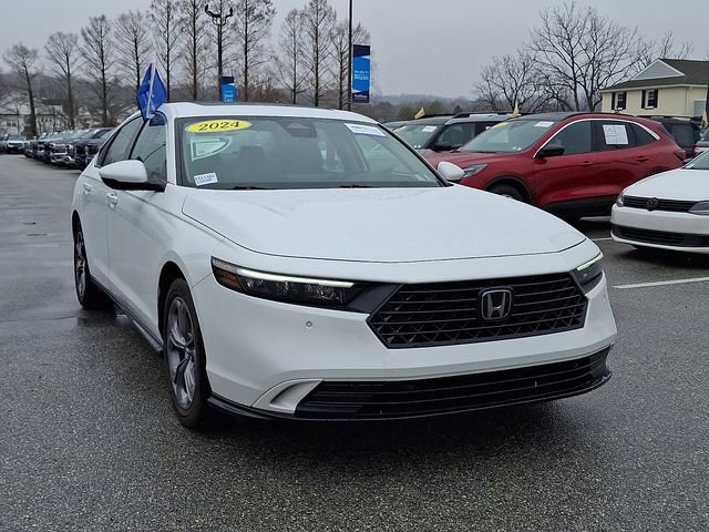 Used 2024 Honda Accord EX-L image 2