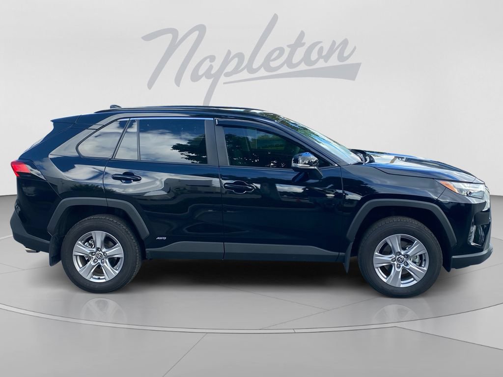 Used 2025 Toyota RAV4 XLE w/ Convenience Package AWD/4WD image 7