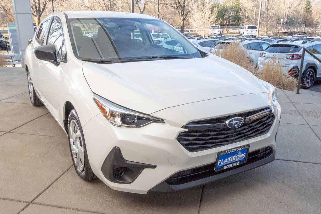 Certified 2025 Subaru Impreza 2.0i image 2