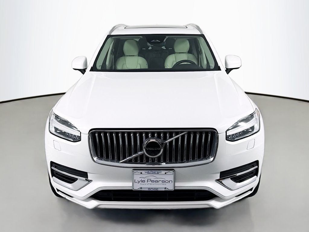 Used 2024 Volvo XC90 T8 Plus w/ Protection Package Premier AWD/4WD image 6