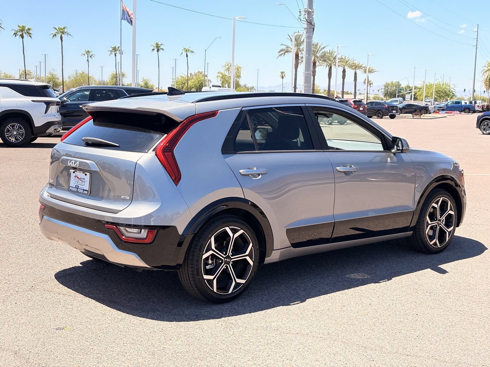 Used 2023 Kia Niro SX Touring FWD image 36