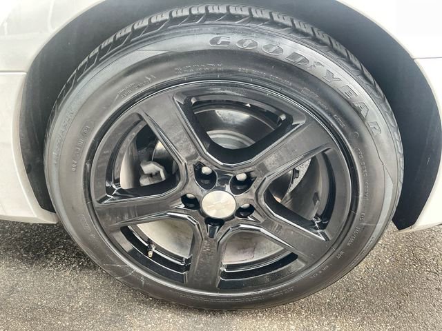 Certified 2023 Chevrolet Camaro LT image 29