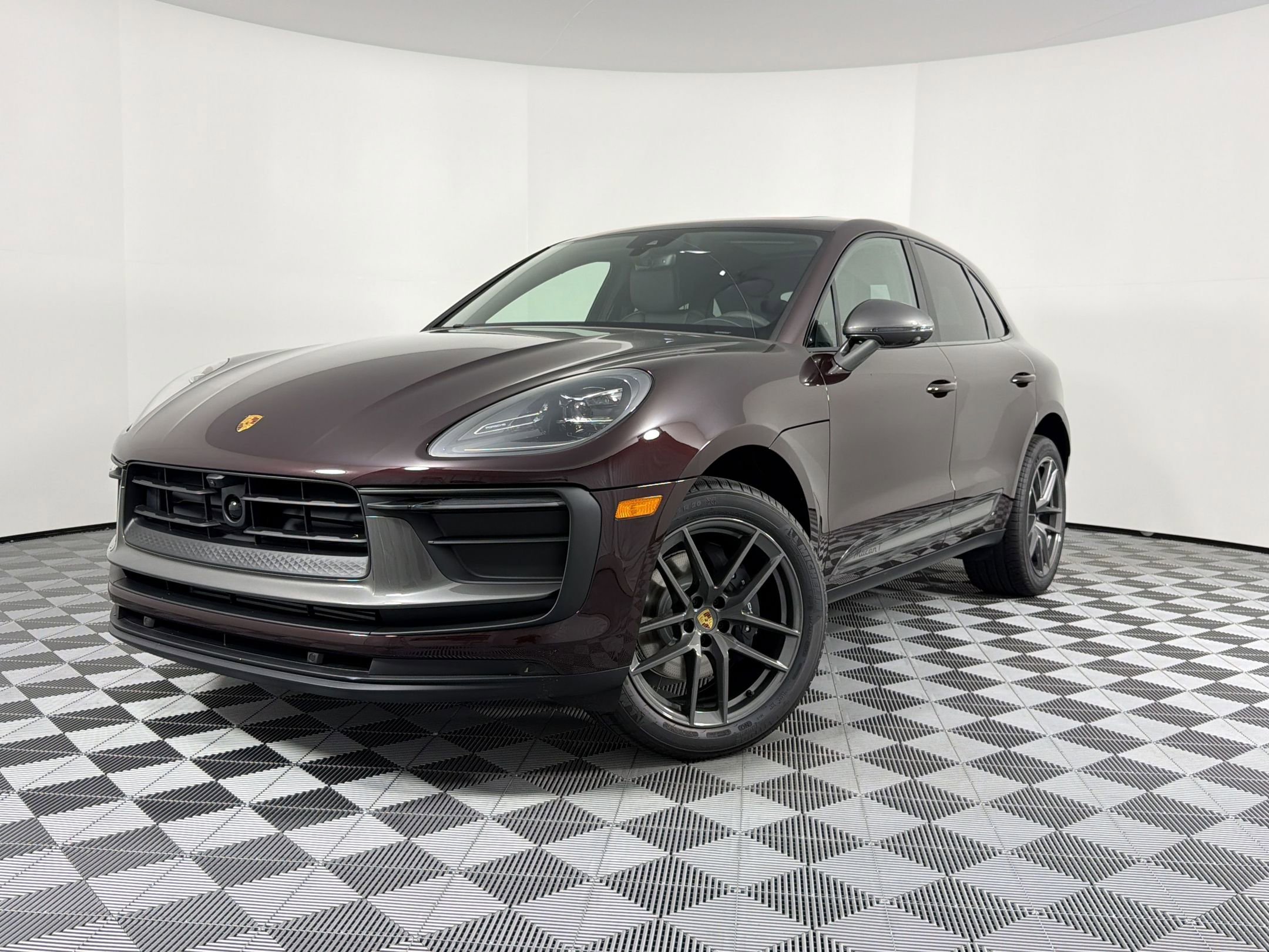 New 2026 Porsche Macan Turbo AWD/4WD image 1