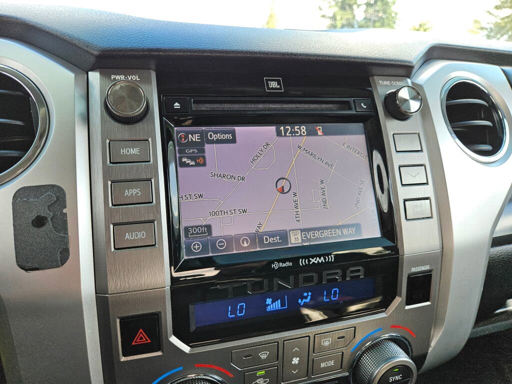 Used 2015 Toyota Tundra Platinum image 27