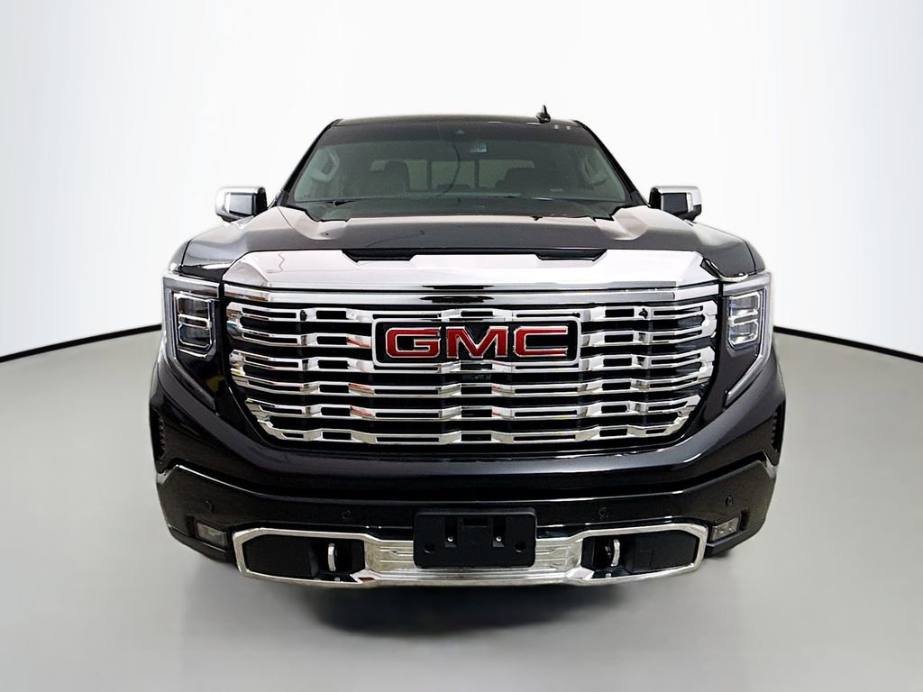 Used 2025 GMC Sierra 1500 Denali image 2