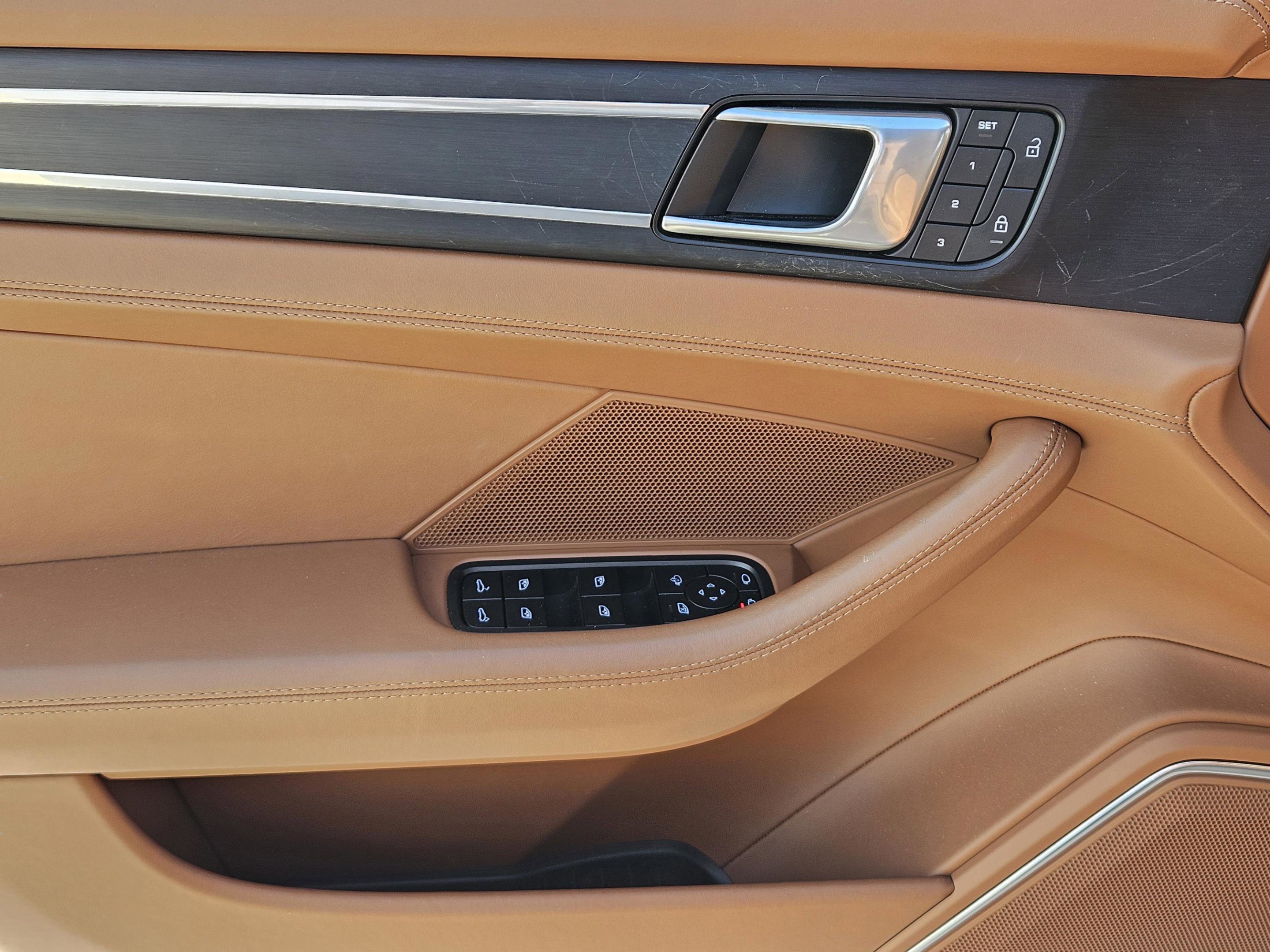 Certified 2023 Porsche Panamera 4 Platinum Edition image 22