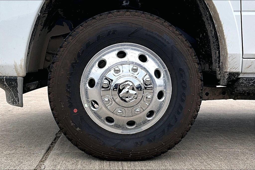 New 2025 RAM 3500 Longhorn image 10