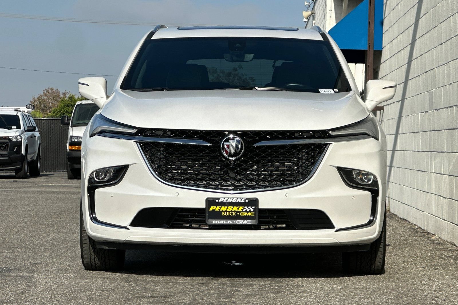 Certified 2024 Buick Enclave Avenir FWD image 9