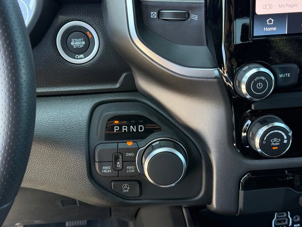 New 2026 RAM 1500 Express AWD/4WD image 20