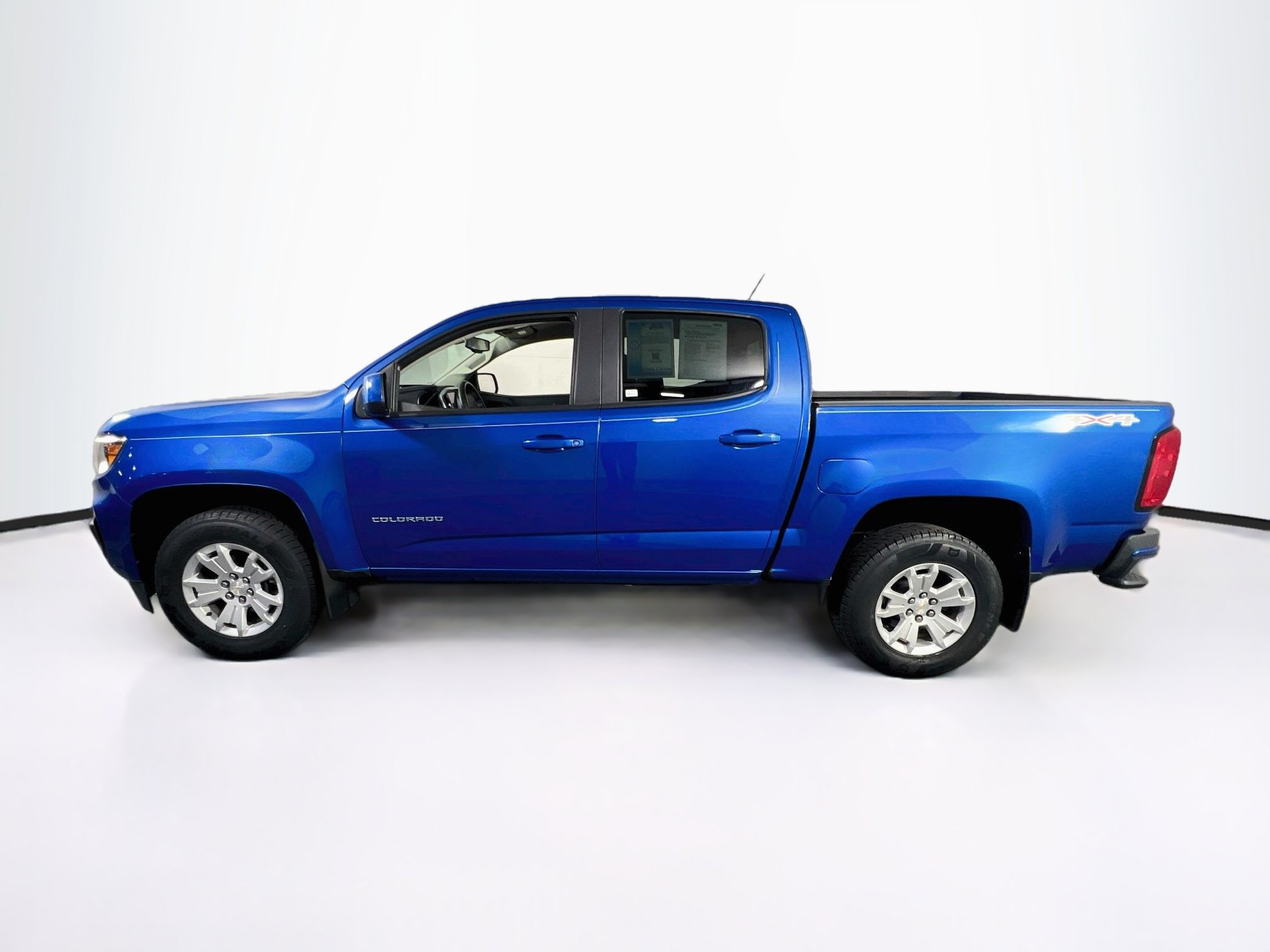 Used 2021 Chevrolet Colorado LT w/ LT Convenience Package AWD/4WD image 8