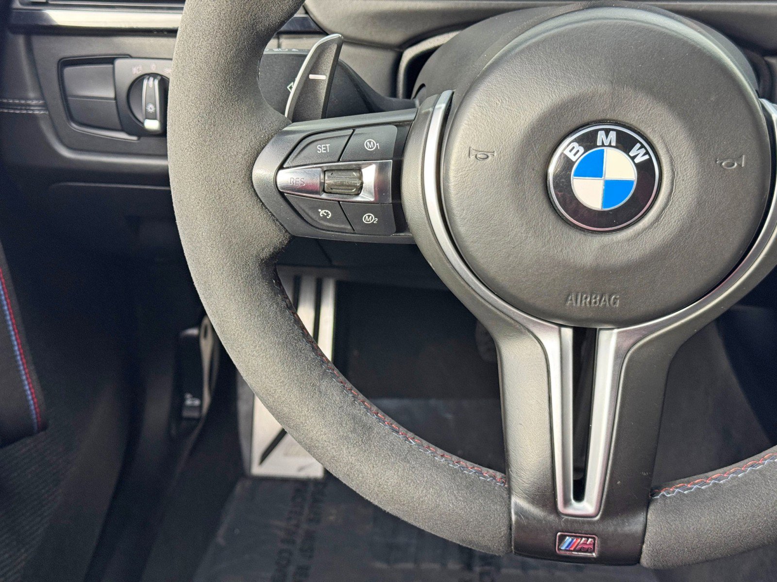 Used 2019 BMW M4 CS w/ Executive Package image 22