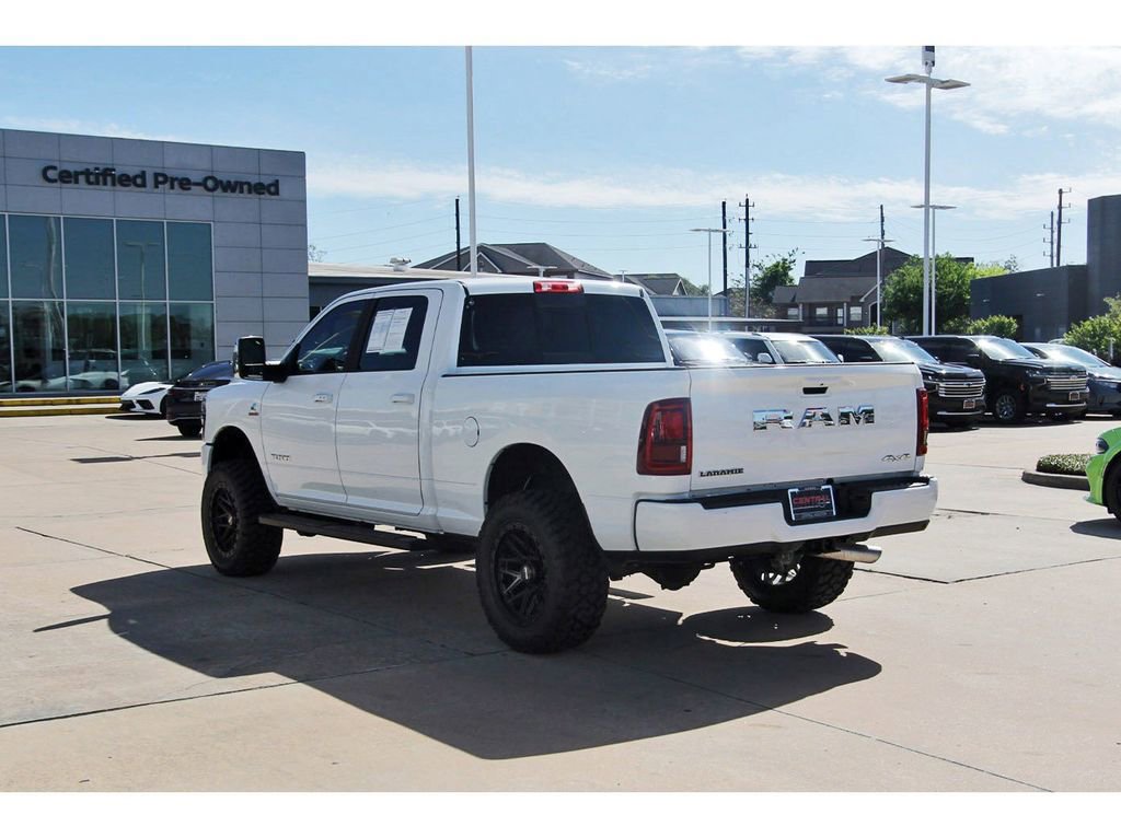 Used 2026 RAM 2500 Laramie AWD/4WD image 4