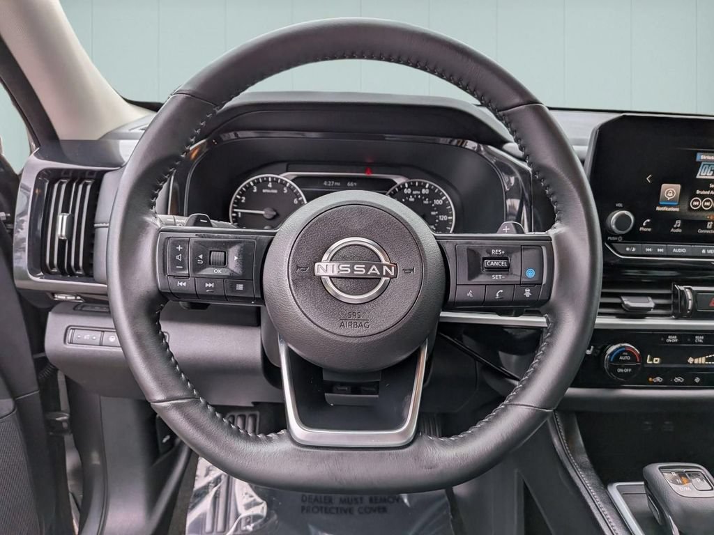 Used 2025 Nissan Pathfinder SV AWD/4WD image 29