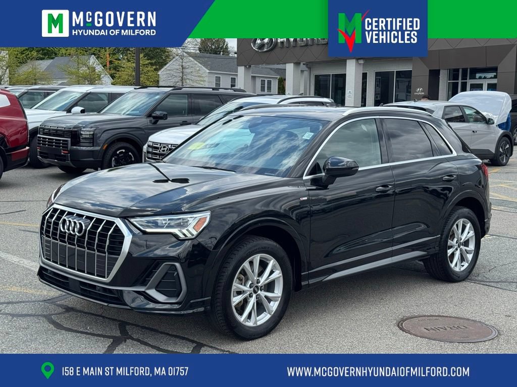 Used 2023 Audi Q3 2.0T Premium w/ Convenience Package AWD/4WD image 1
