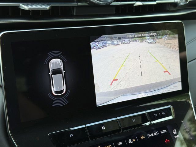 New 2025 Maserati Grecale GT image 19