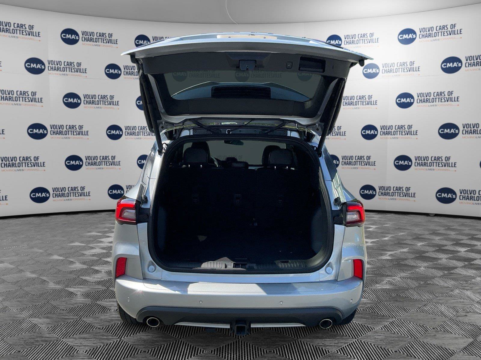 Used 2024 Ford Escape ST-Line Select w/ Tech Pack #2 AWD/4WD image 11