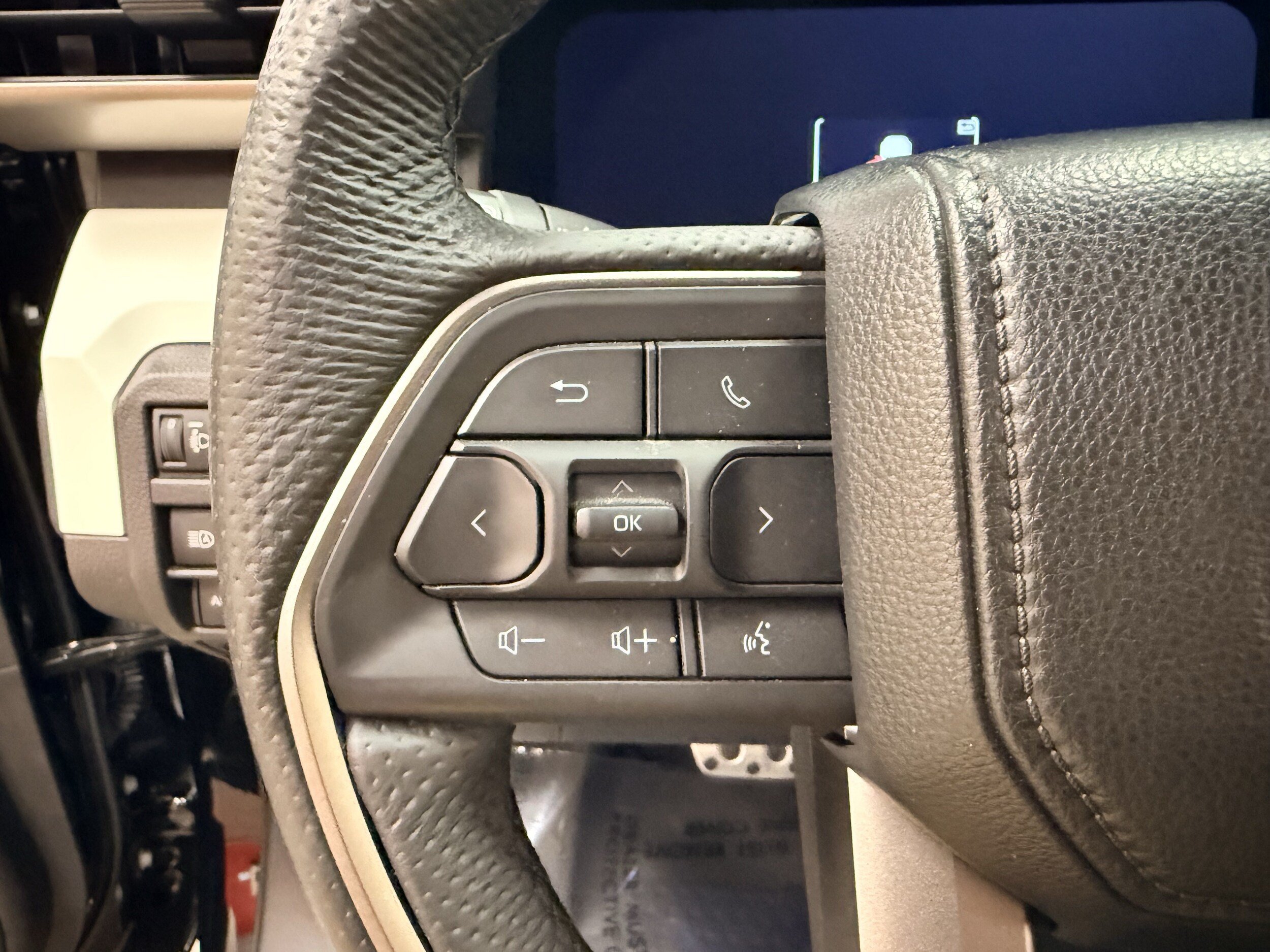 Used 2024 Toyota Tacoma TRD Sport w/ TRD Sport Upgrade Package AWD/4WD image 43