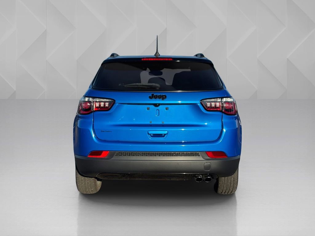 Used 2022 Jeep Compass Altitude w/ Sun and Sound Group image 6