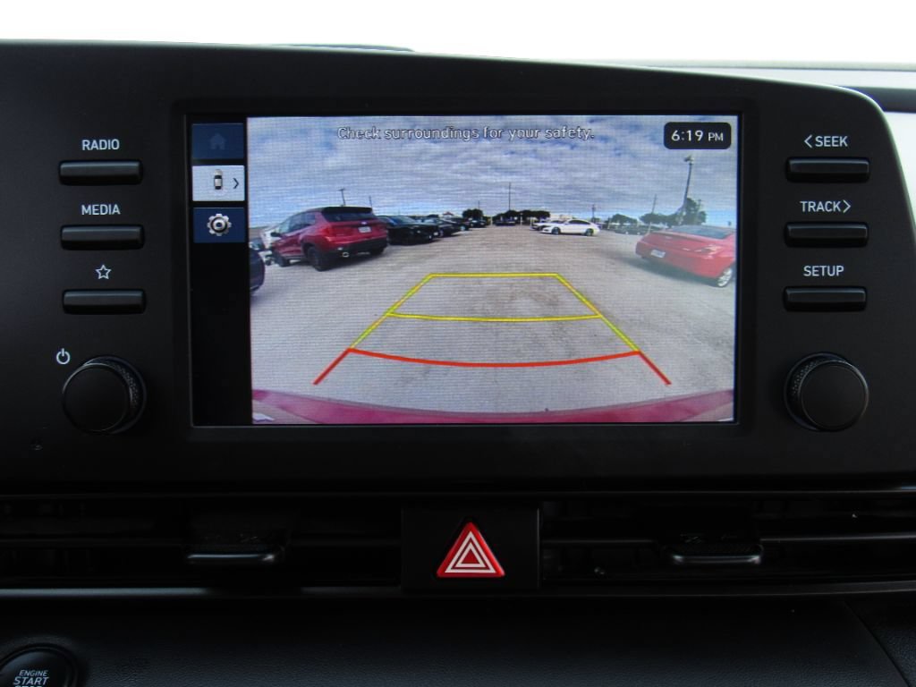 Used 2025 Hyundai Elantra Sport FWD image 13