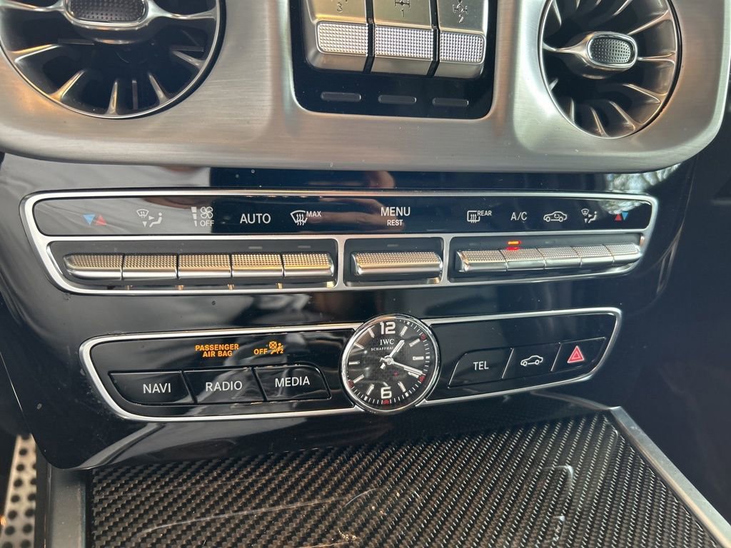 Used 2020 Mercedes-Benz G 63 AMG 4MATIC w/ G Manufaktur Interior Package image 39