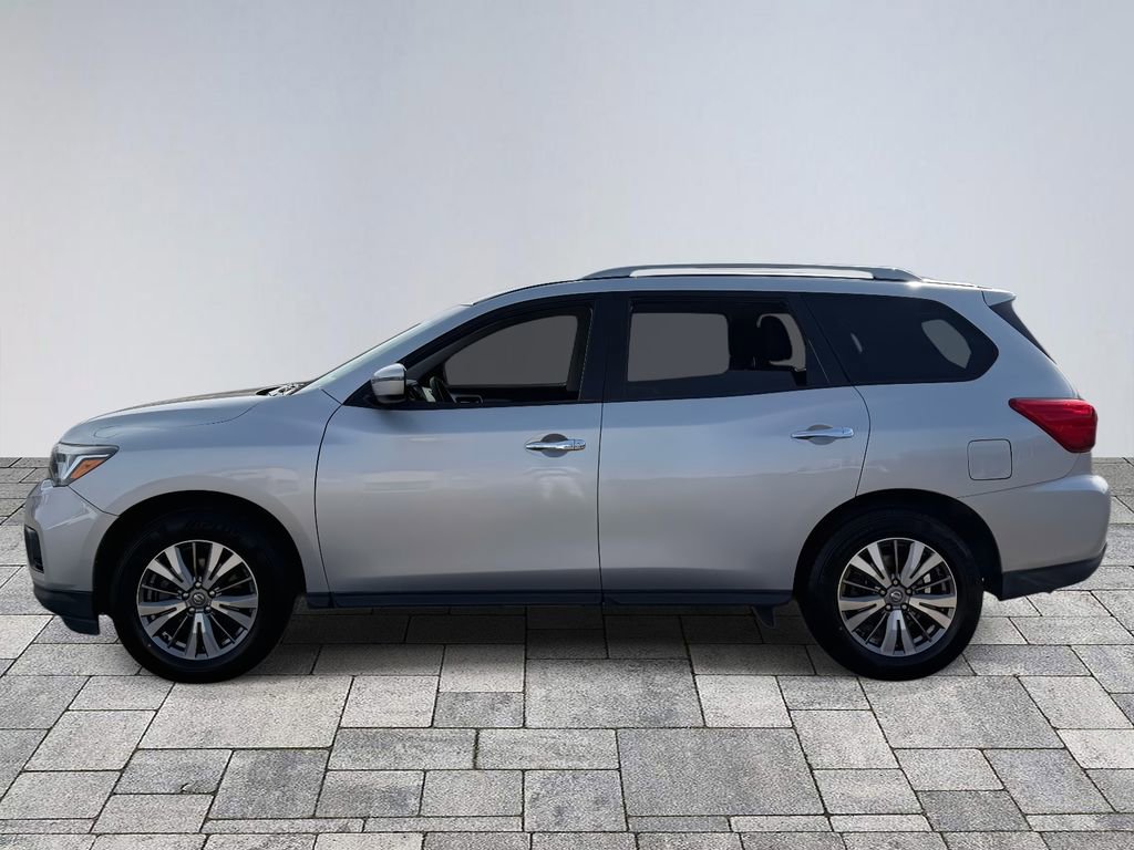 Used 2019 Nissan Pathfinder SV image 4