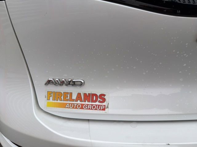 Used 2023 Toyota Crown Limited image 10