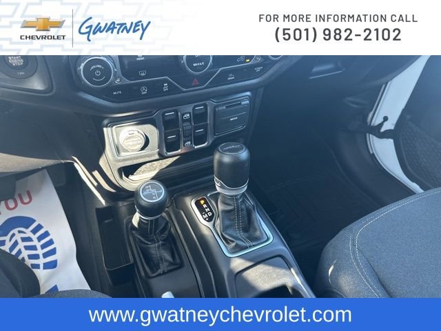 Used 2025 Jeep Gladiator Sport image 13