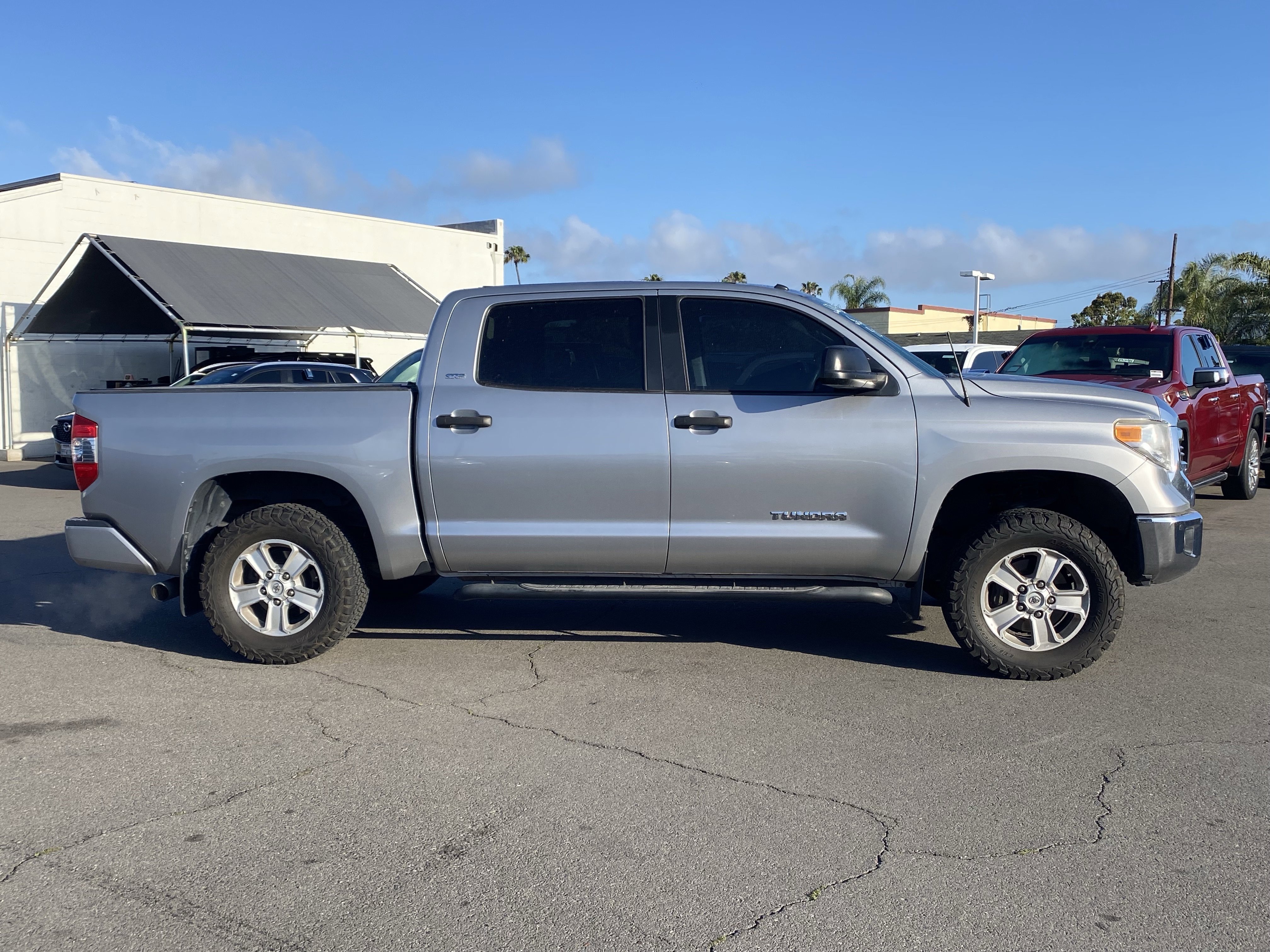 Certified 2017 Toyota Tundra SR5 image 2