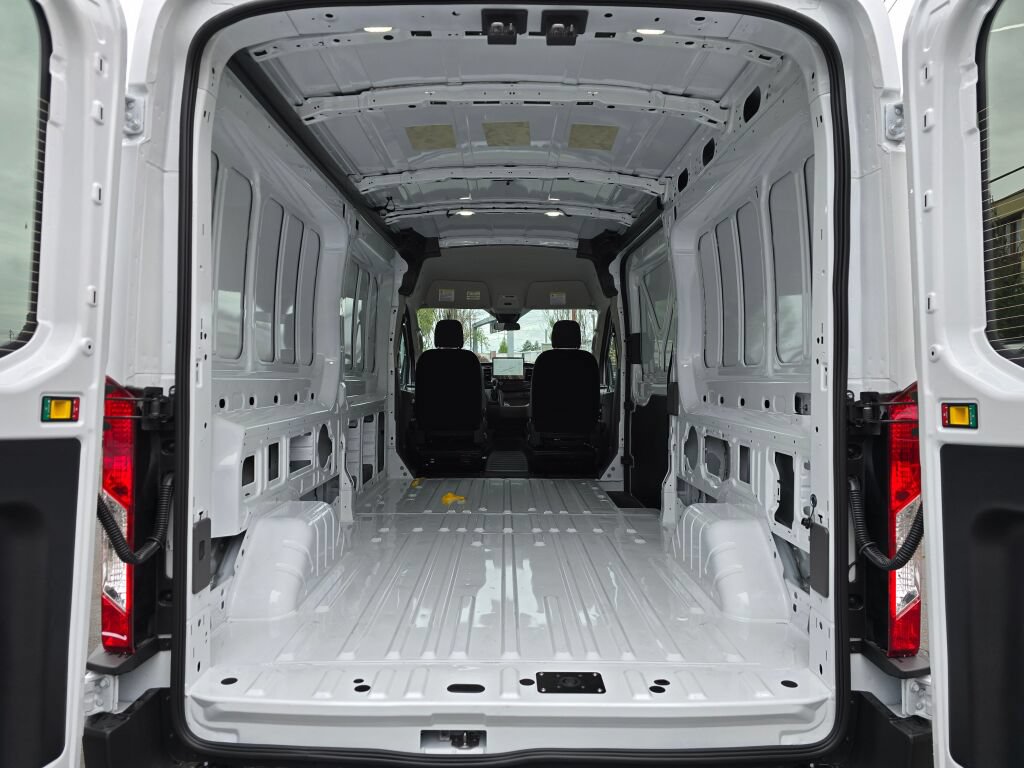 New 2026 Ford Transit 250 148 Medium Roof RWD image 12