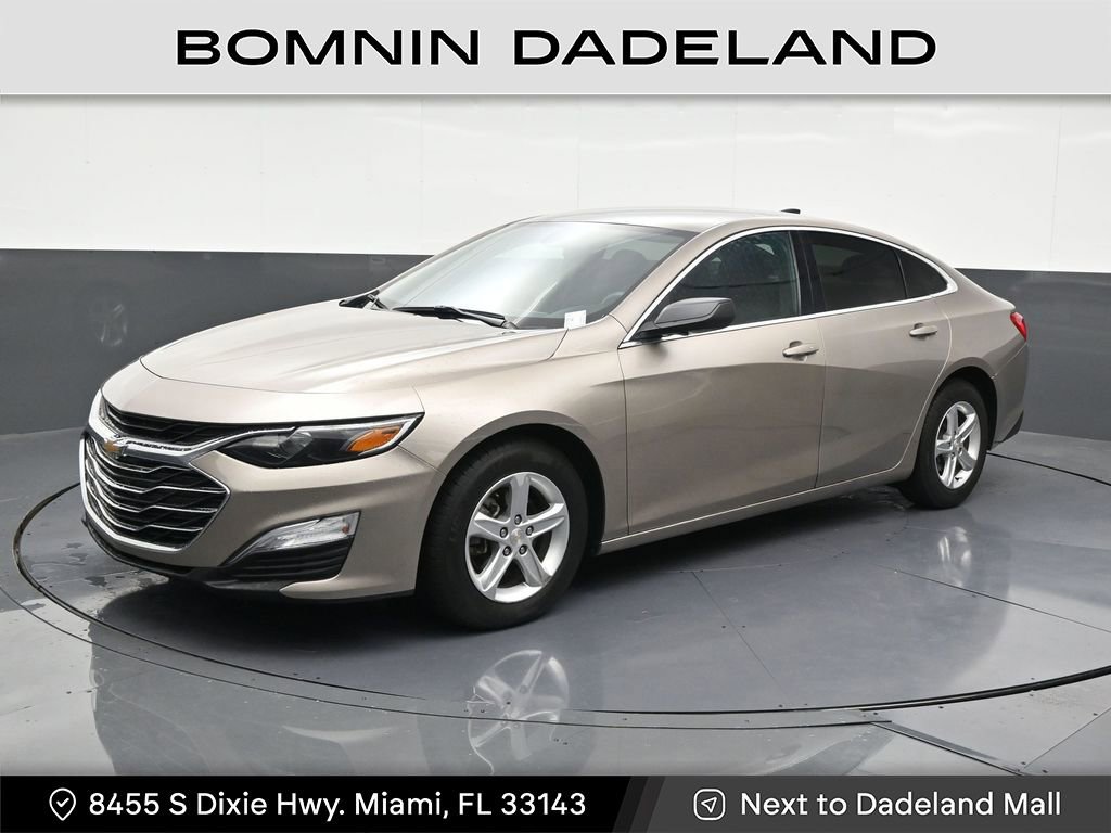 Used 2022 Chevrolet Malibu LS image 1