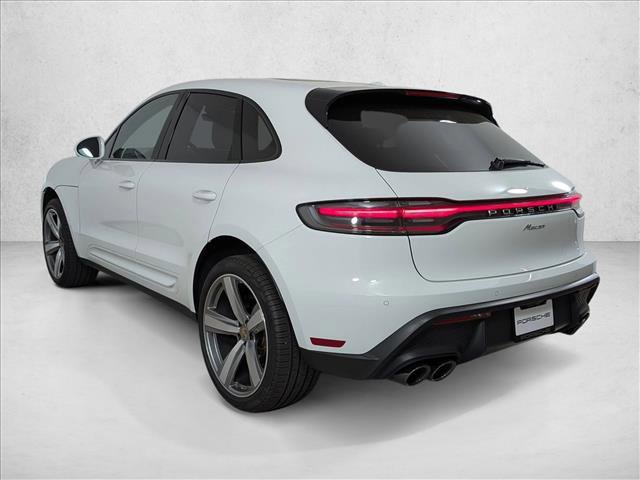 Certified 2025 Porsche Macan video 3