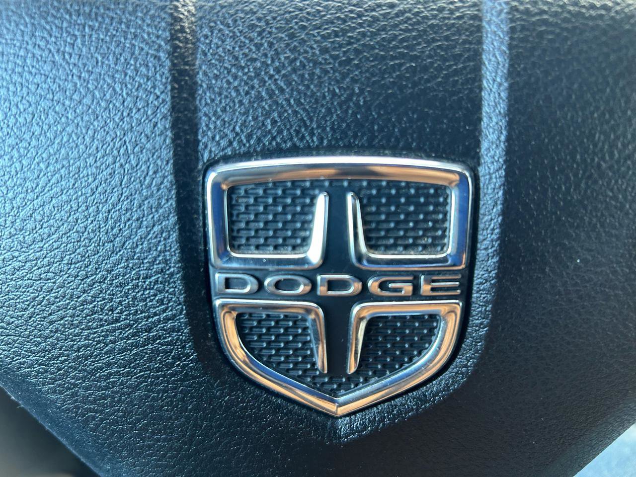 Used 2018 Dodge Grand Caravan SXT image 17