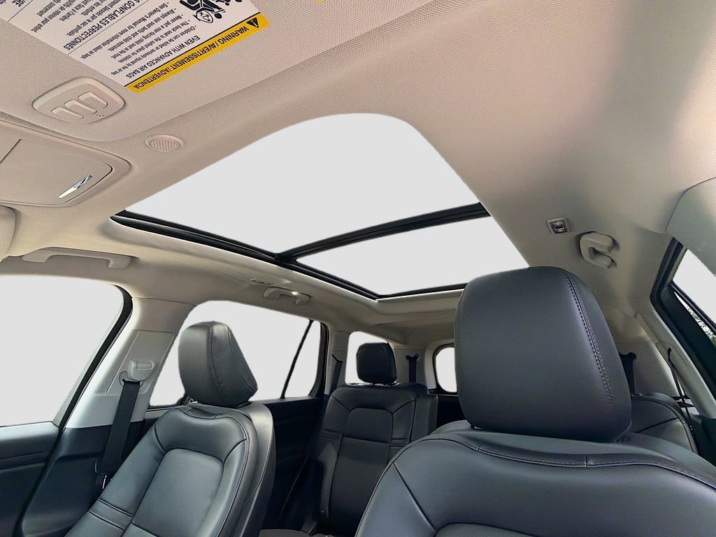 New 2026 Lincoln Aviator AWD image 24