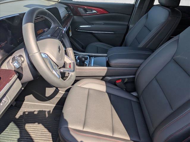 Used 2025 Chevrolet Traverse Z71 w/ Driver Confidence Package image 3