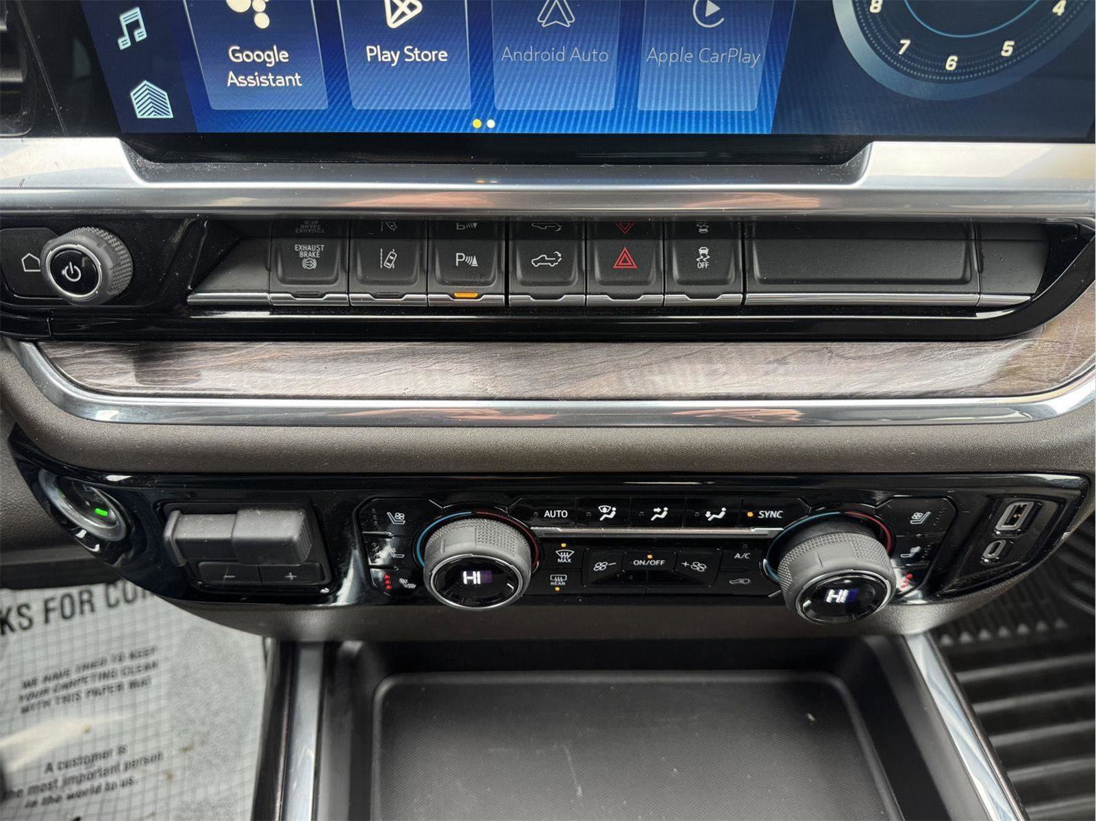 Used 2024 Chevrolet Silverado 3500 LTZ w/ LTZ Convenience Package image 25