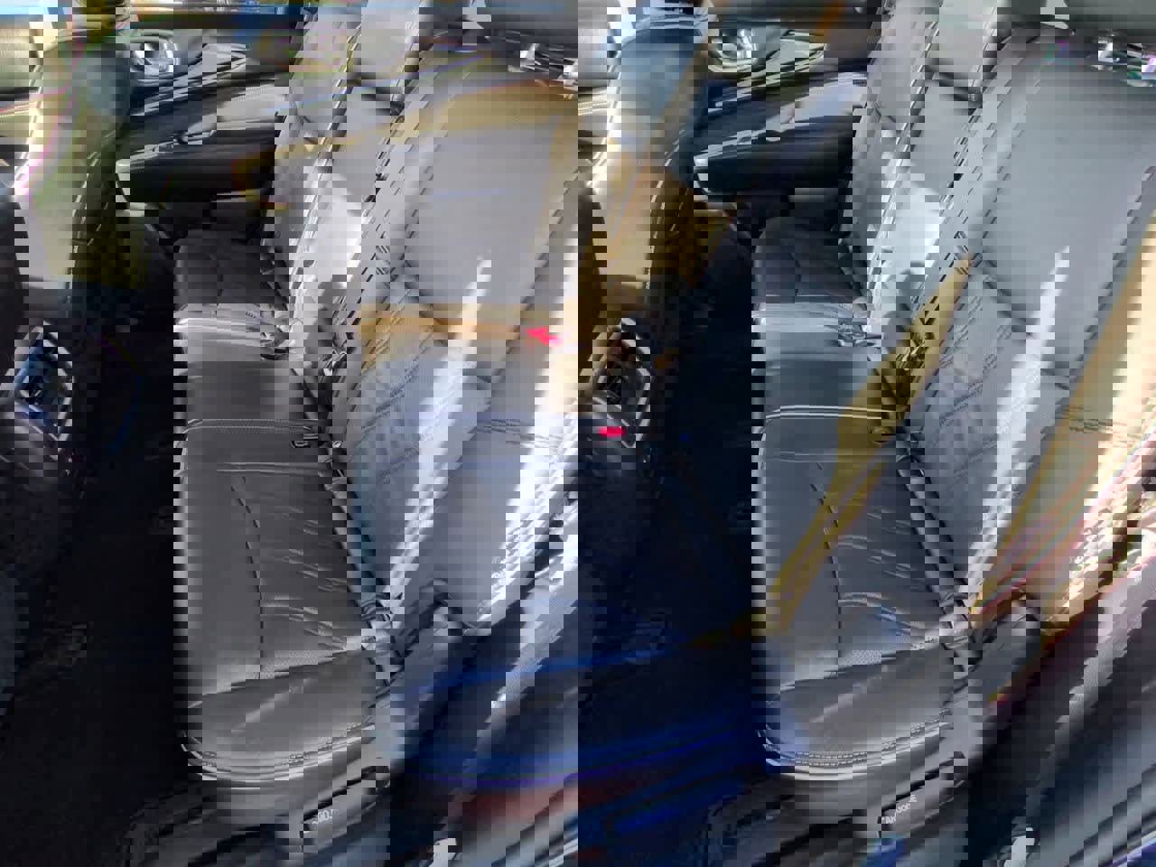 Used 2019 INFINITI QX60 Luxe w/ Essential Package image 20