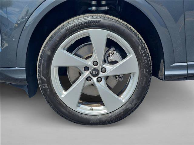 Certified 2025 Audi Q5 Premium AWD/4WD image 29