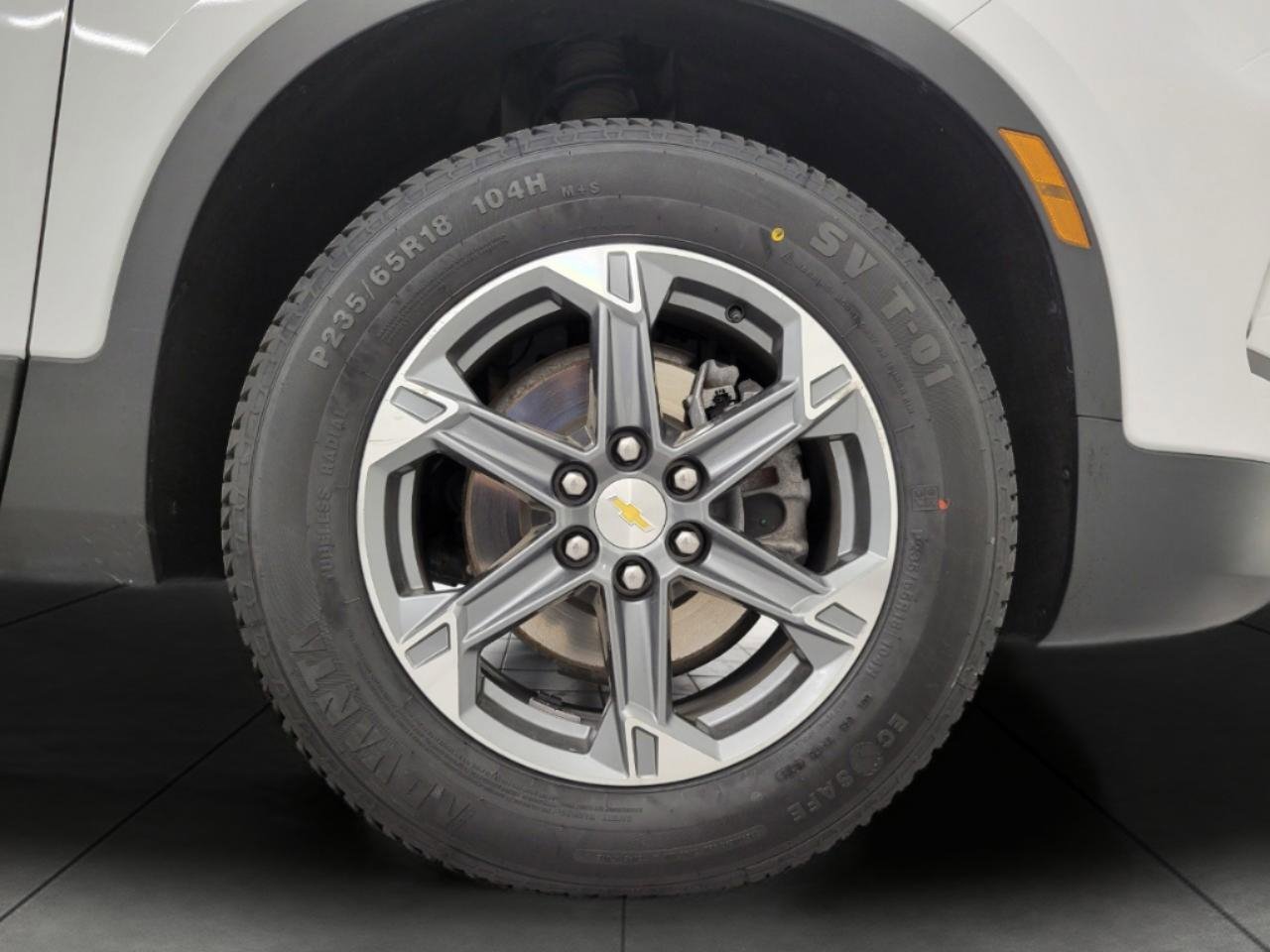 Used 2024 Chevrolet Blazer LT w/ Driver Confidence Package AWD/4WD image 3