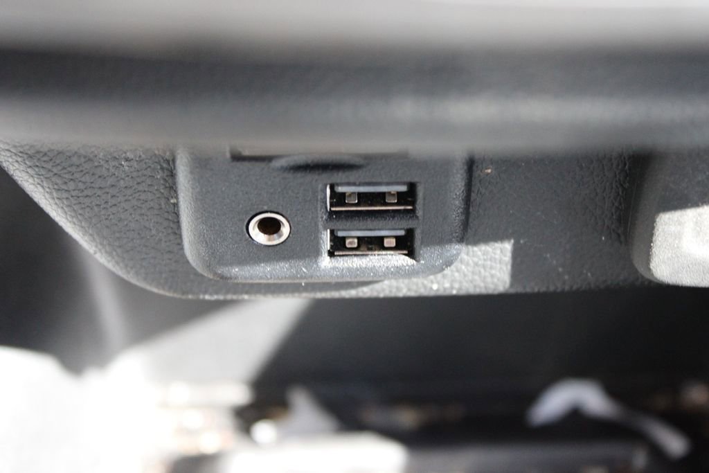 Used 2023 Chevrolet Traverse Premier image 28