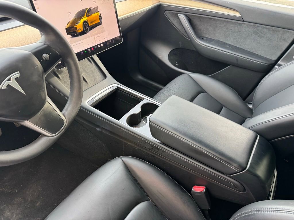 Used 2023 Tesla Model Y Long Range image 25