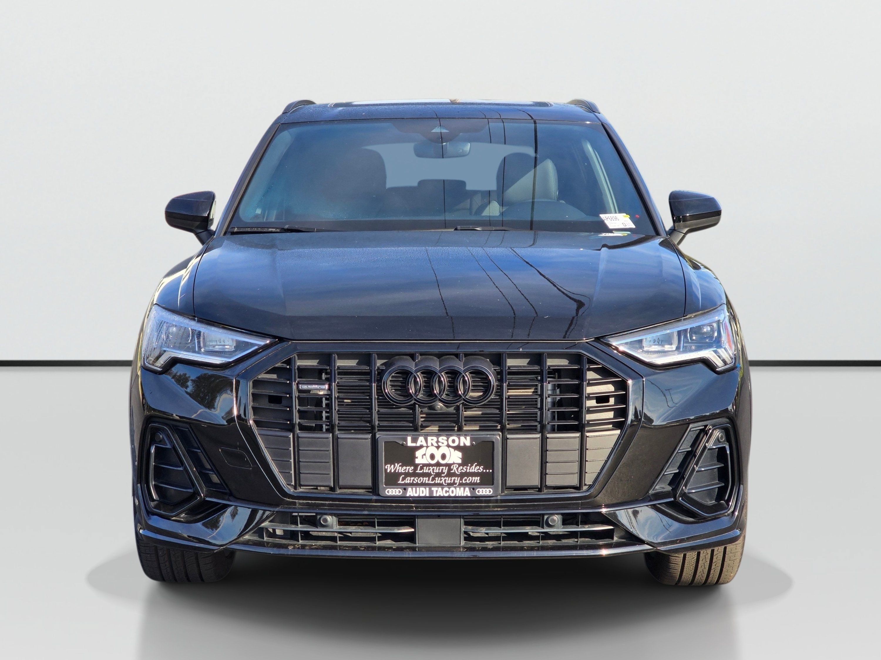 Used 2023 Audi Q3 2.0T Premium Plus w/ Premium Plus Package AWD/4WD image 8