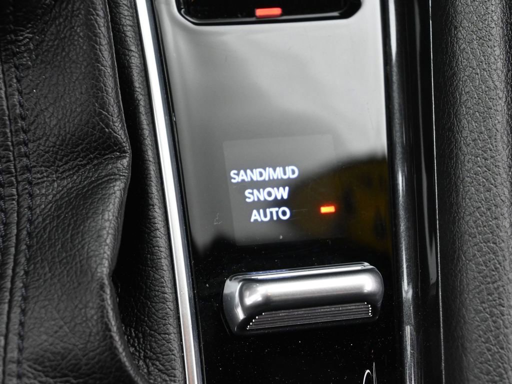 Used 2023 Jeep Compass Latitude image 16
