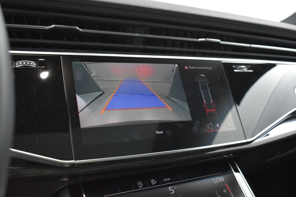 Used 2025 Audi Q7 2.0T Premium AWD/4WD image 11