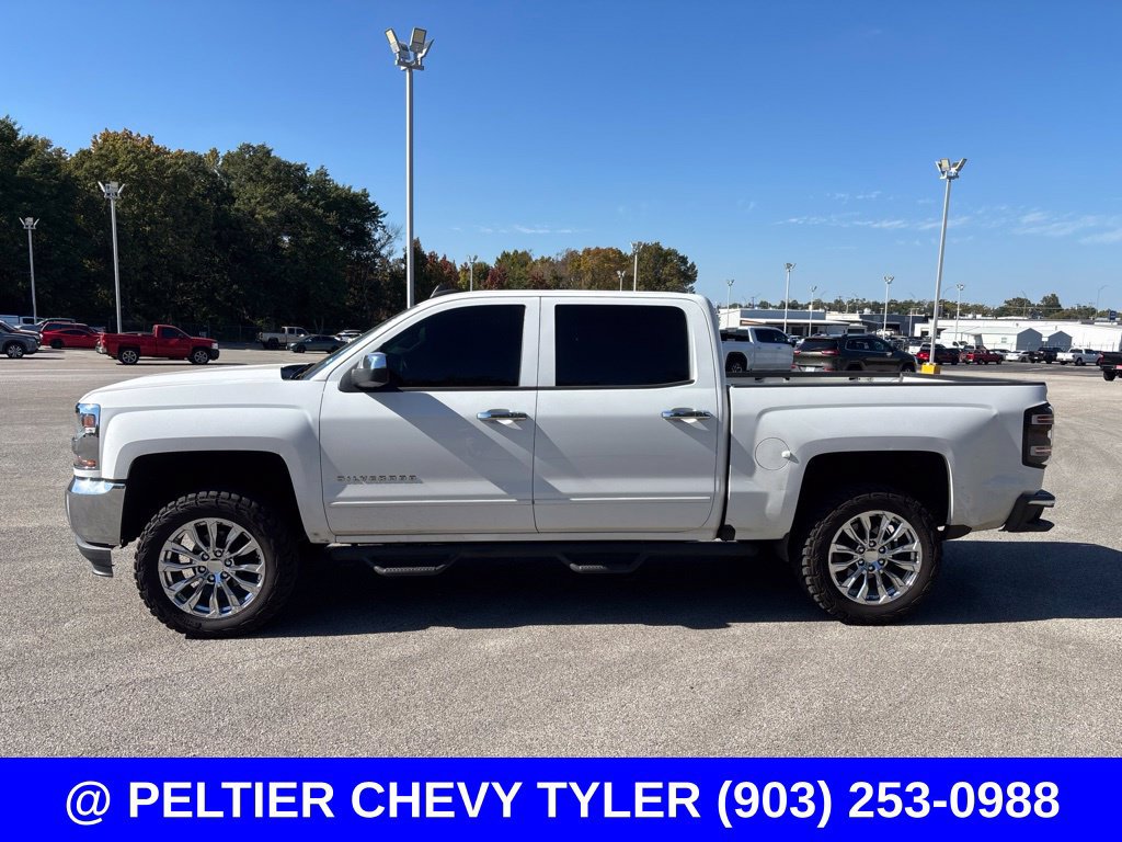 Used 2018 Chevrolet Silverado 1500 LT w/ LT Eassist Package RWD image 4