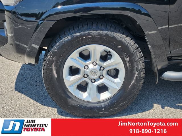 Used 2023 Toyota 4Runner SR5 Premium w/ Moonroof Package RWD image 13